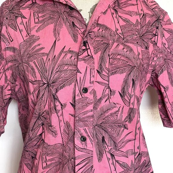 L.o.g.g. Womens Button down Shirt Size XS Pink Palms Print Hawaiian Tropical - Picture 6 of 12